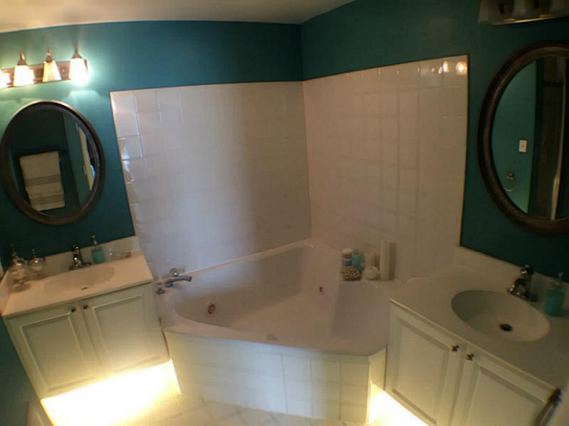 Doral Park Doral, FL 33178 - Photo 17 of 25