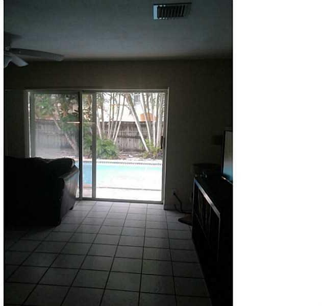 1601 Northwest 4th Street Boca Raton, FL 33486 - Photo 7 of 10