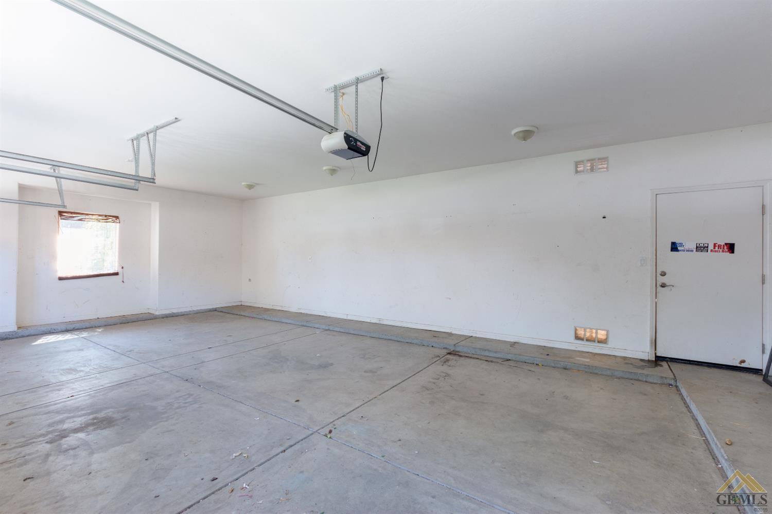 3106 Crescent Ridge Street Bakersfield, CA 93313 - Photo 30 of 34 Gallery Image 30
