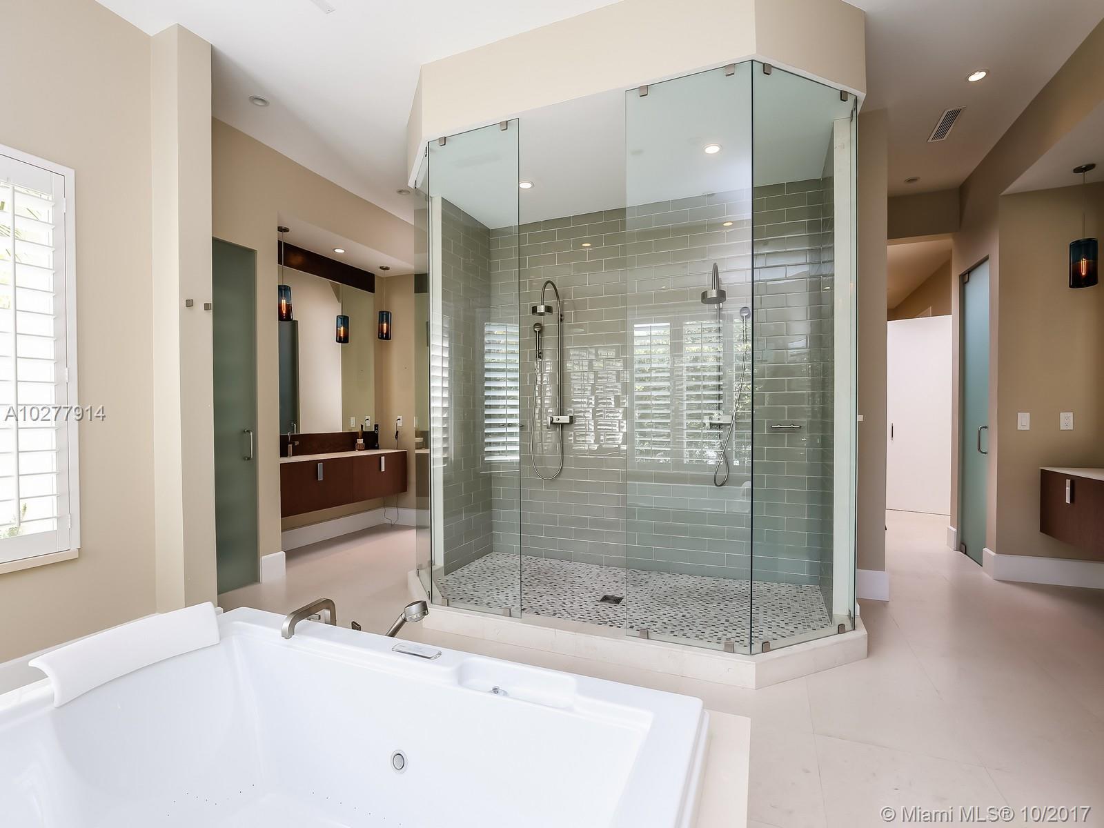 6501 Southwest 92nd Street Pinecrest, FL 33156 - Photo 7 of 33
