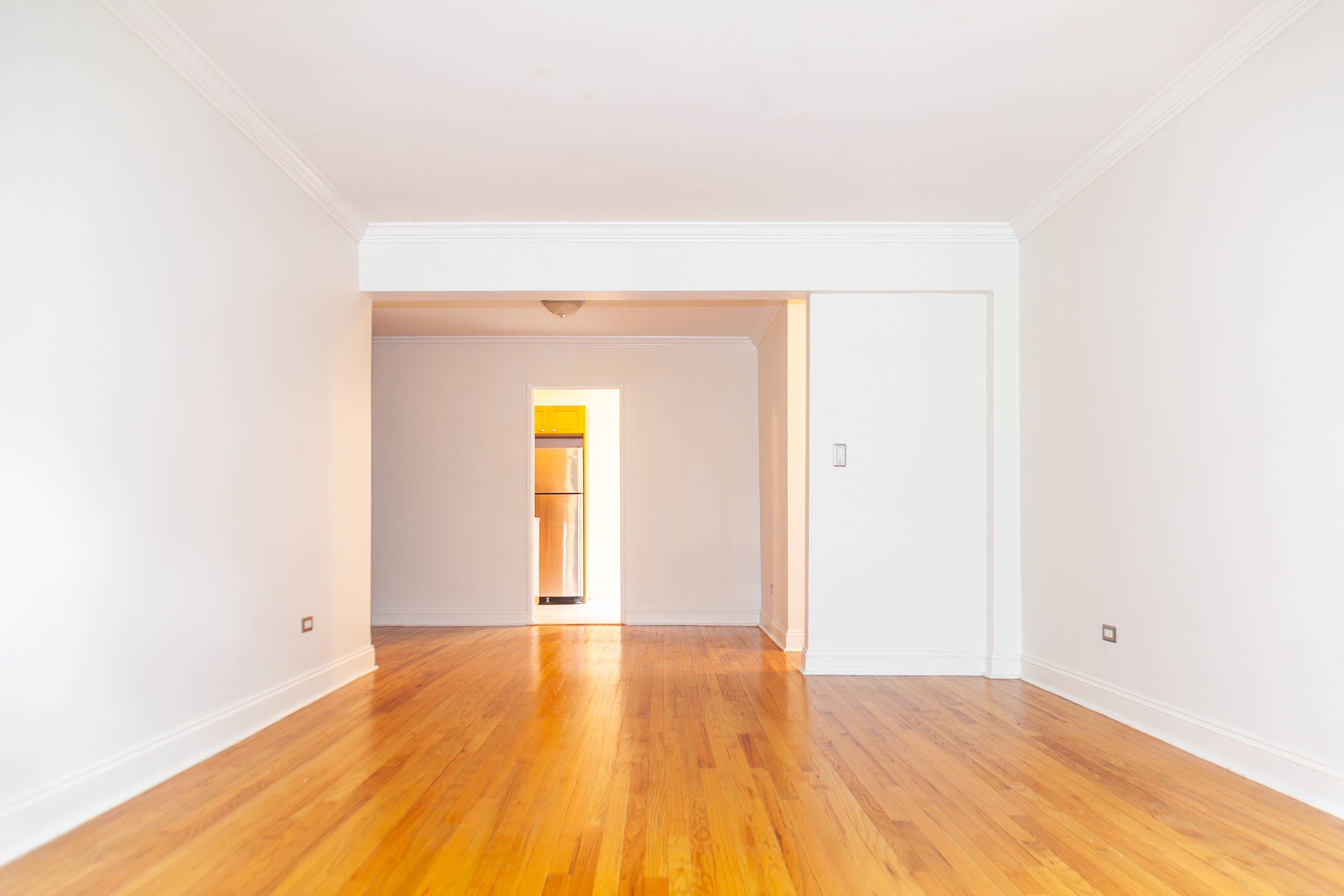 143 Bennett Avenue, Unit 2P Manhattan, NY 10040 - Photo 2 of 12