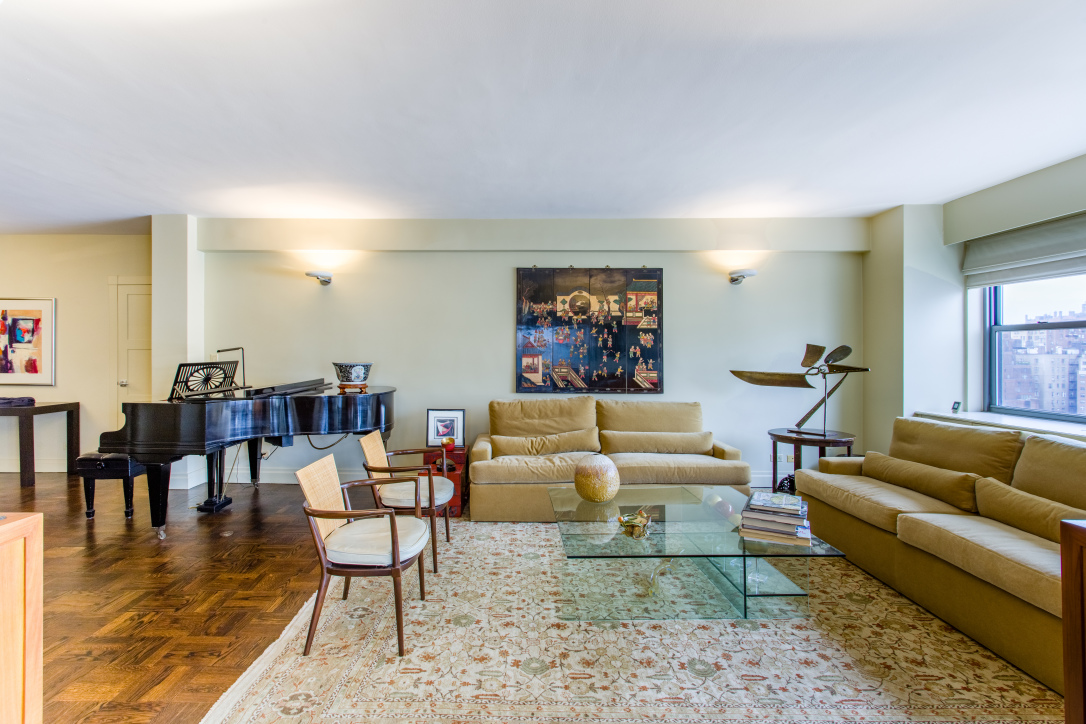 150 East 69th Street, Unit 16Q Manhattan, NY 10021 - Photo 7 of 15