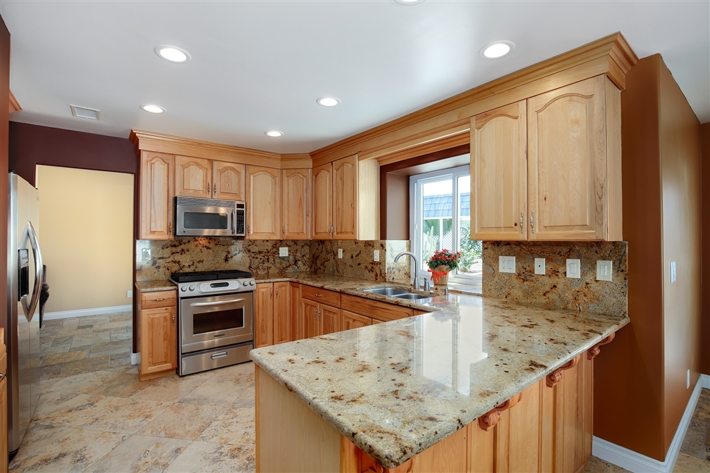 5303 Rio Plata Drive Oceanside, CA 92057 - Photo 6 of 25 Gallery Image 6