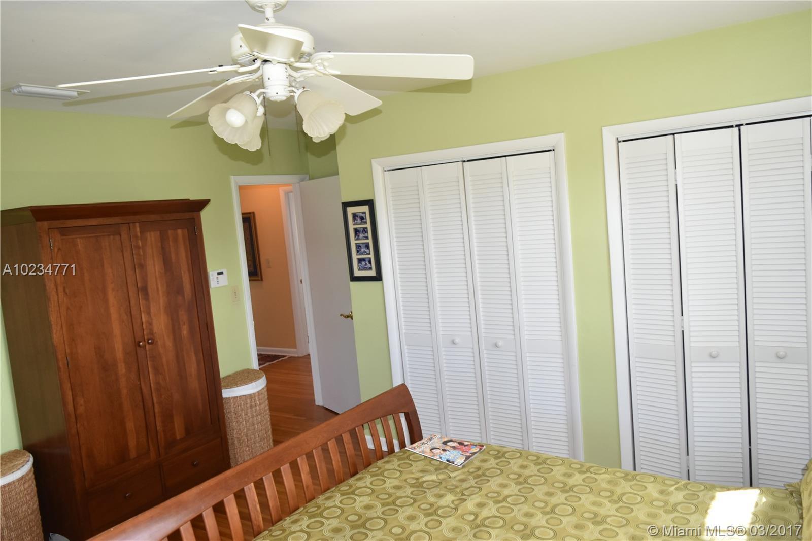 11401 Southwest 72nd Place Pinecrest, FL 33156 - Photo 16 of 26