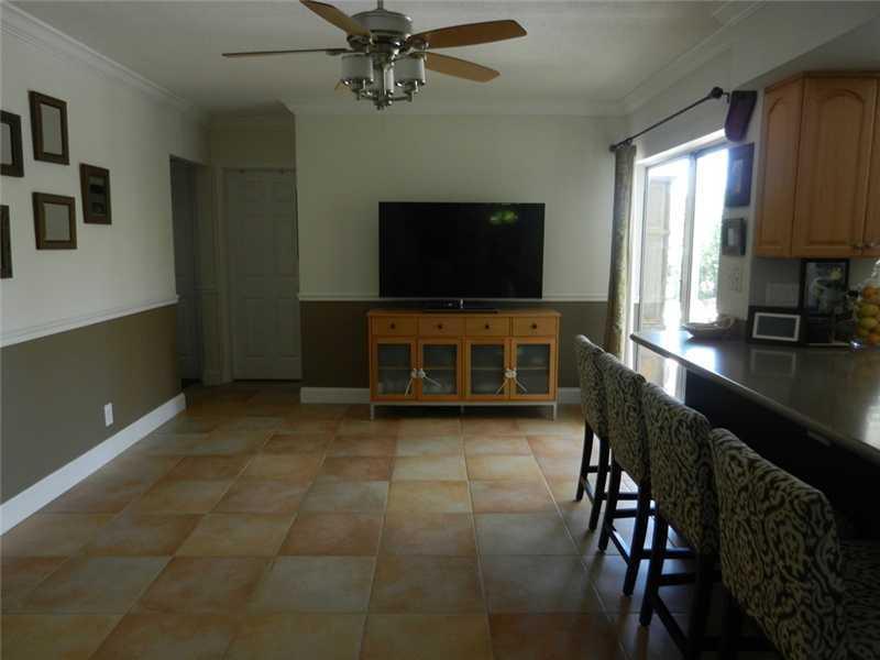 995 Southwest 13th Drive Boca Raton, FL 33486 - Photo 12 of 35