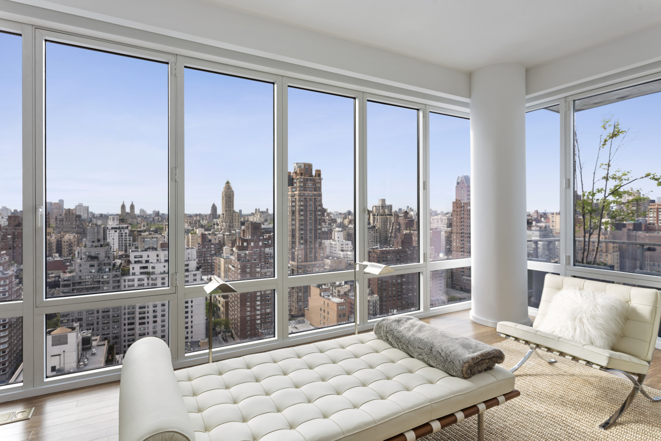 255 East 74th Street, Unit 24B Manhattan, NY 10021 - Photo 7 of 14