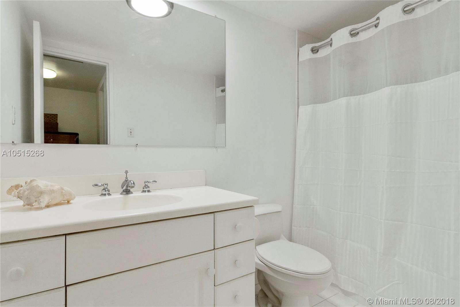 5161 Collins Avenue, Unit 411 Miami Beach, FL 33140 - Photo 11 of 26