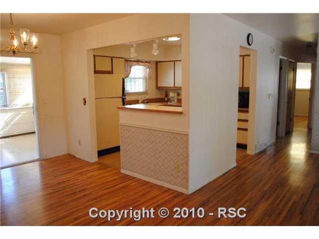 137 Chelton Road Colorado Springs, CO 80910 - Photo 4 of 14 Gallery Image 4