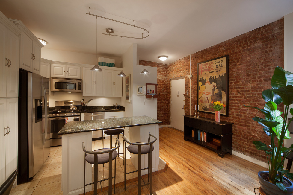 314 West 94th Street, Unit 4B Manhattan, NY 10025 - Photo 1 of 4