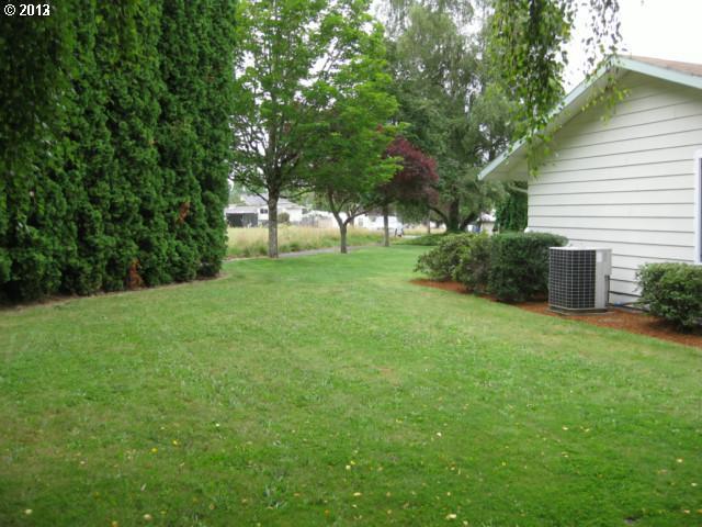 4115 Southeast Hillyard Road Gresham, OR 97080 - Photo 11 of 15 Gallery Image 11