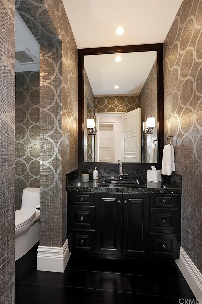 4521 Roxbury Road Corona del Mar, CA 92625 - Photo 32 of 40