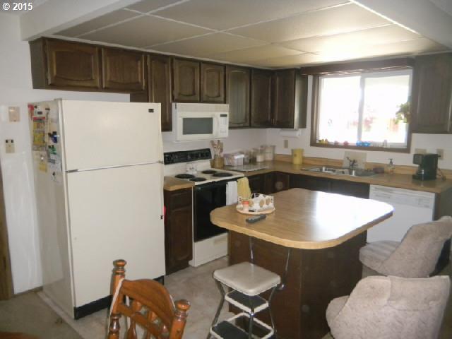 514 Evergreen Loop Reedsport, OR 97467 - Photo 8 of 16 Gallery Image 8