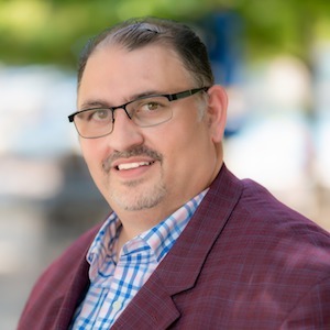 Headshot of Carmen Salerno