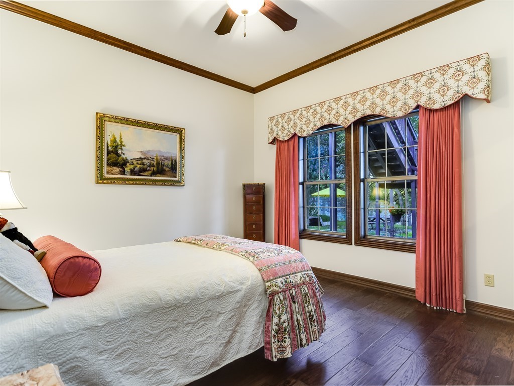 805 Crystal Mountain Drive Austin, TX 78733 - Photo 35 of 38