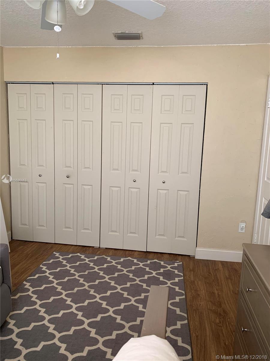 5931 Cornwall Lane Davie, FL 33331 - Photo 16 of 20