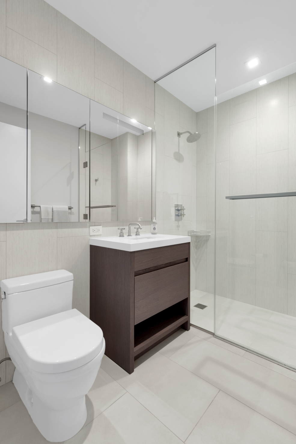 360 East 89th Street, Unit 11A Manhattan, NY 10128 - Photo 10 of 12