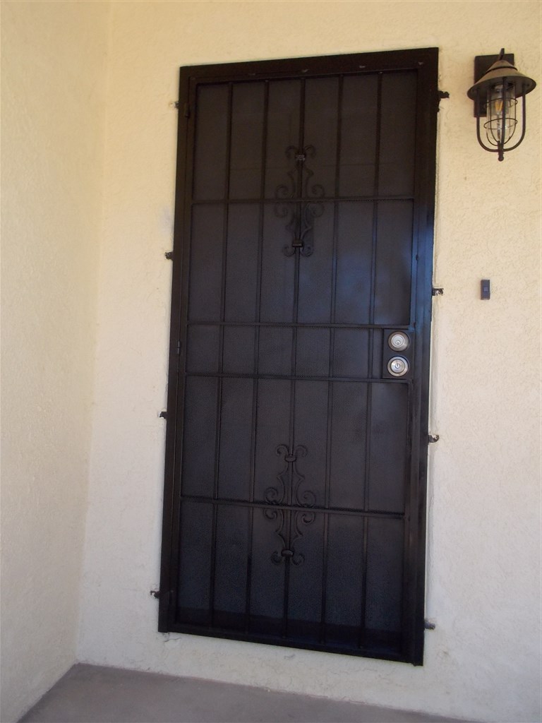 548 Maria Avenue Spring Valley, CA 91977 - Photo 2 of 5