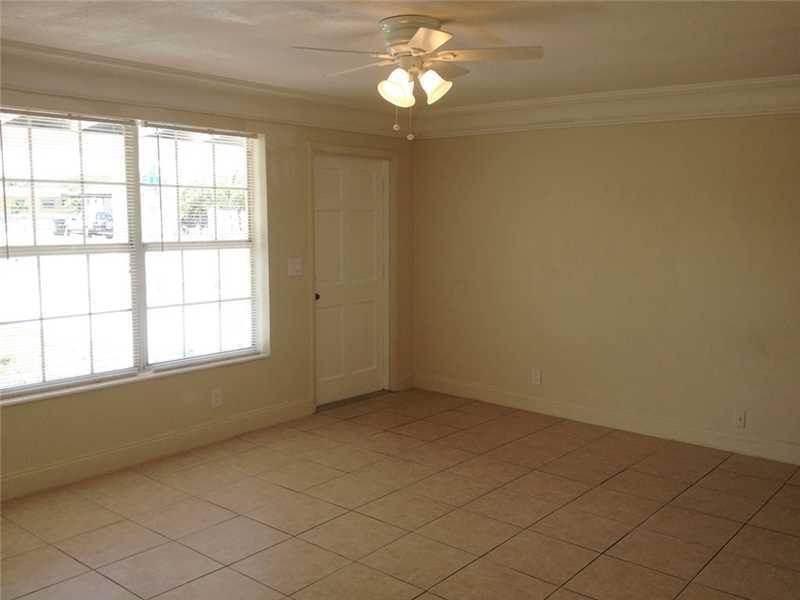 321 Southwest 8th Street Delray Beach, FL 33444 - Photo 6 of 18