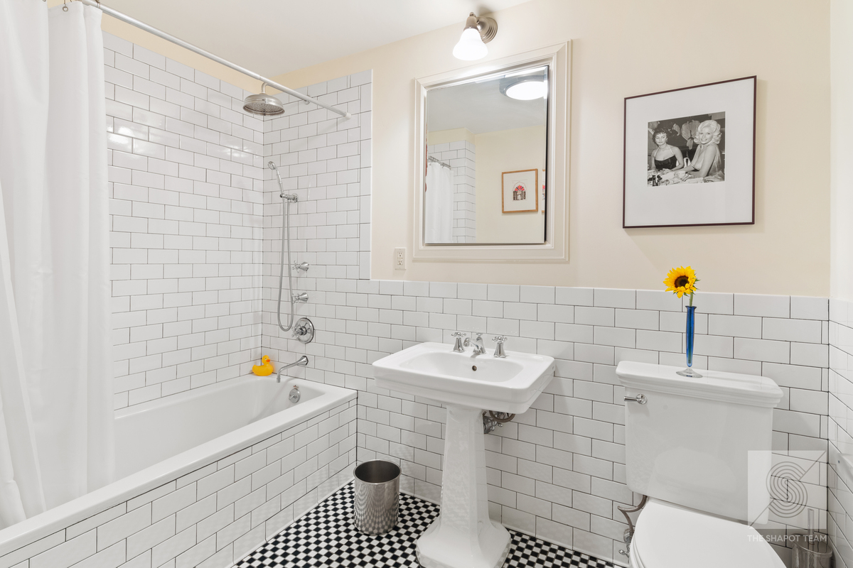 28 Laight Street, Unit 3B Manhattan, NY 10013 - Photo 9 of 13