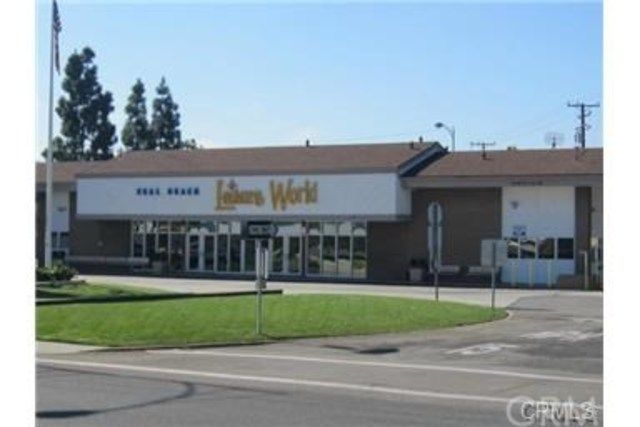 $164,000 | 13720 St Andrews Drive, Unit 44B, Seal Beach, CA 90740