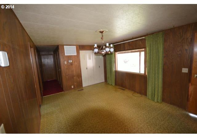 83077 Tygh Valley Road Tygh Valley, OR 97063 - Photo 8 of 14 Gallery Image 8