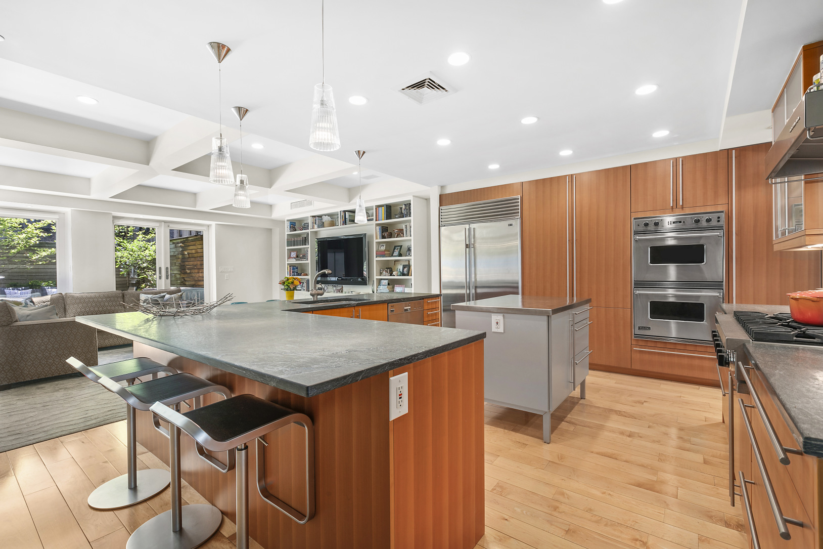 175 Sullivan Street, Unit 3 Manhattan, NY 10012 - Photo 5 of 22