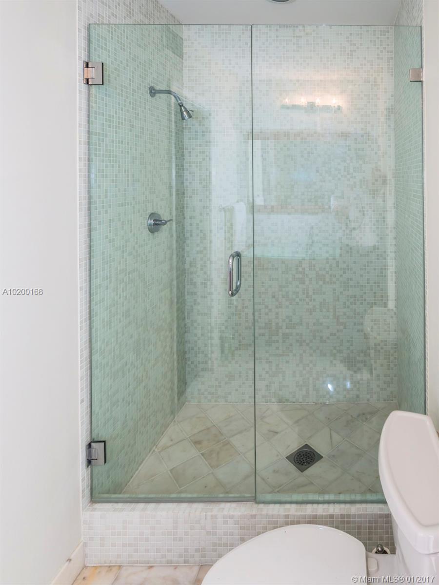 4240 Northeast 22nd Avenue Lighthouse Point, FL 33064 - Photo 22 of 35