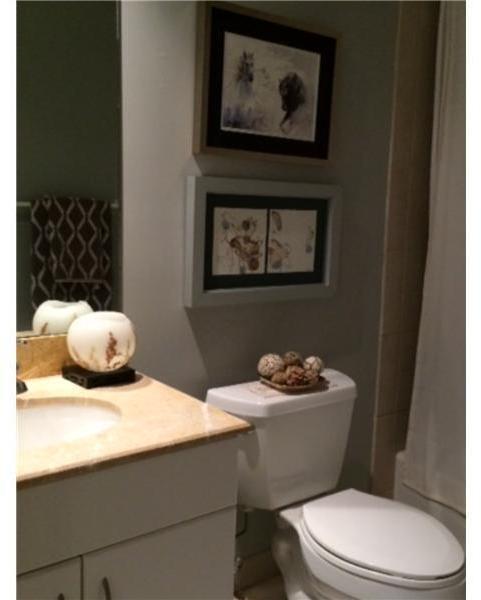 801 Brickell Key Boulevard, Unit 1610 Miami, FL 33131 - Photo 19 of 25