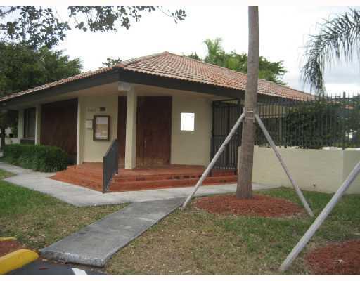 12520 Southwest 94th Lane Miami, FL 33186 - Photo 11 of 14