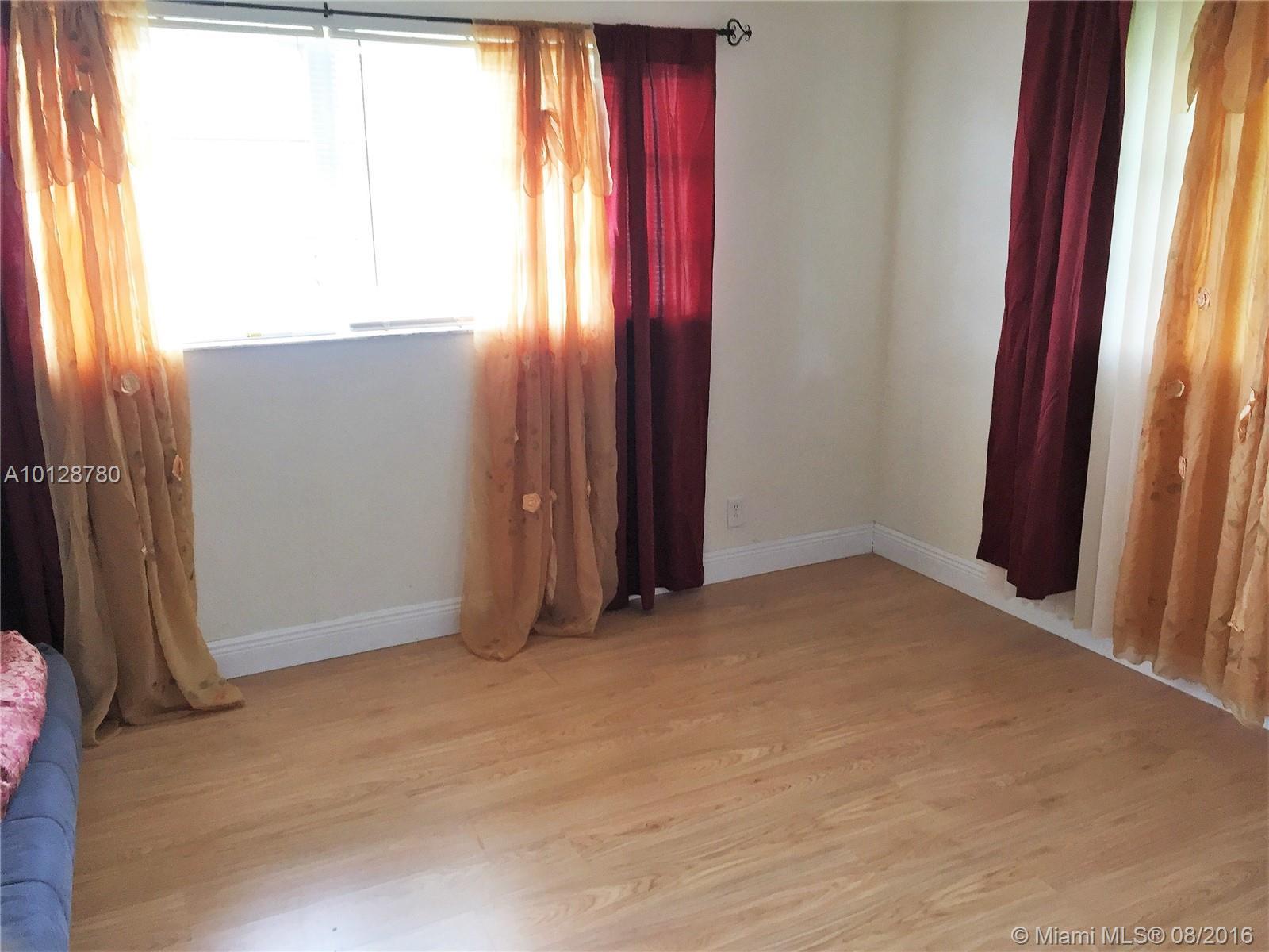 261 Southwest 58th Avenue Plantation, FL 33317 - Photo 17 of 19
