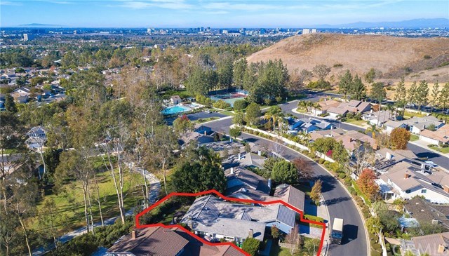 10 Rolling Brook Irvine, CA 92603 - Photo 4 of 45