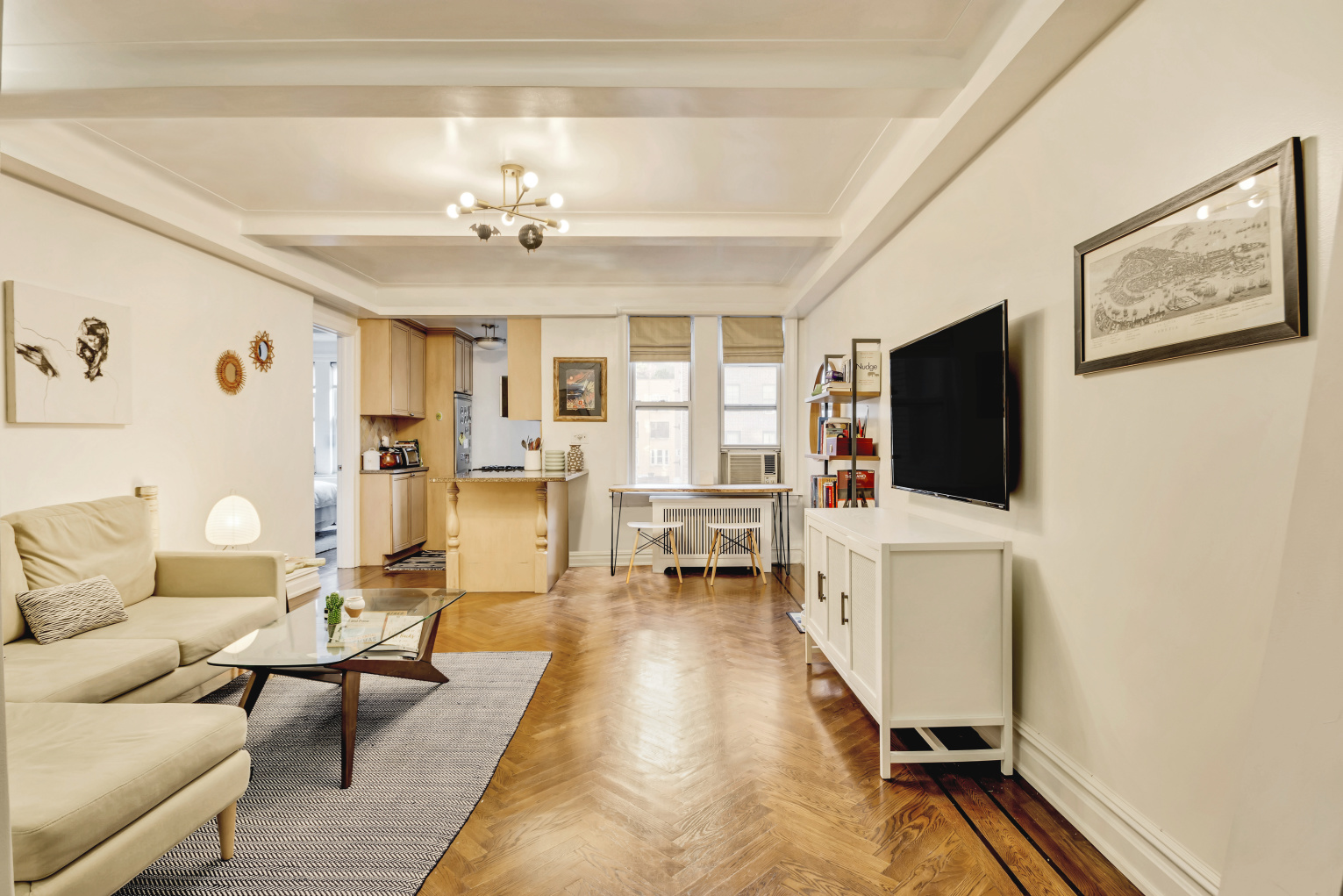 41 West 72nd Street, Unit 8C Manhattan, NY 10023 - Photo 2 of 6