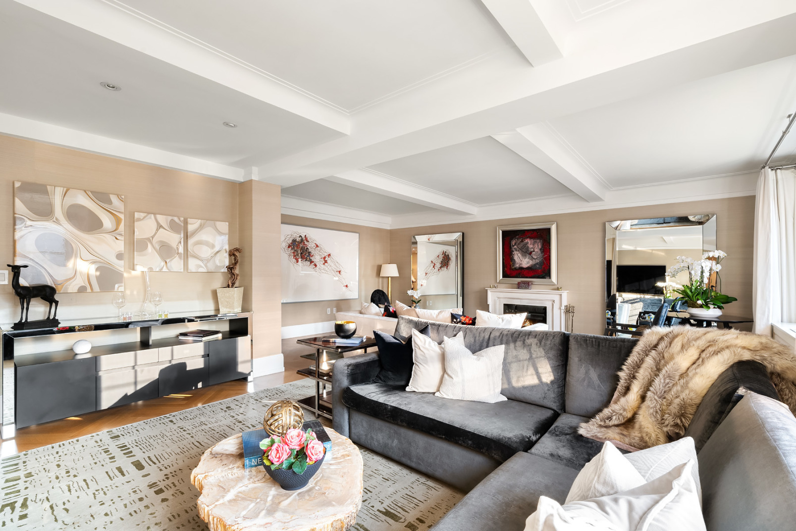 40 East 66th Street, Unit 8B Manhattan, NY 10065 - Photo 6 of 28