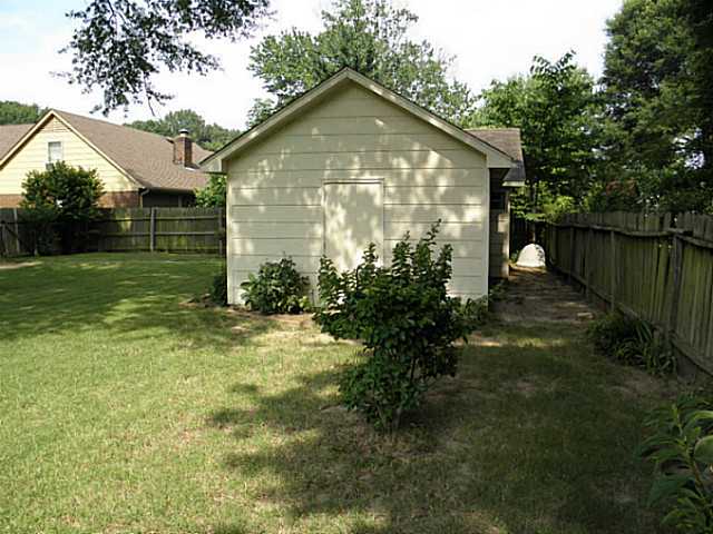 8007 Cinders Road Bartlett, TN 38133 - Photo 23 of 25 Workshop