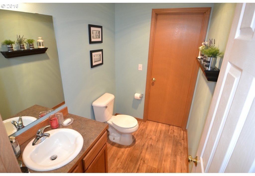 251 Arcadia Road Kelso, WA 98626 - Photo 6 of 25 Gallery Image 6