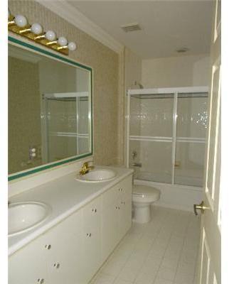 3142 Southwest 173rd Terrace Miramar, FL 33029 - Photo 12 of 20