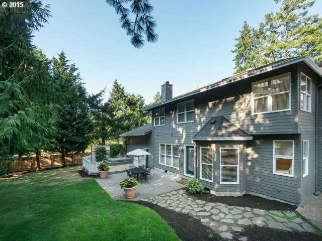 8520 Southwest Jamieson Road Portland, OR 97225 - Photo 1 of 15 Gallery Image 1