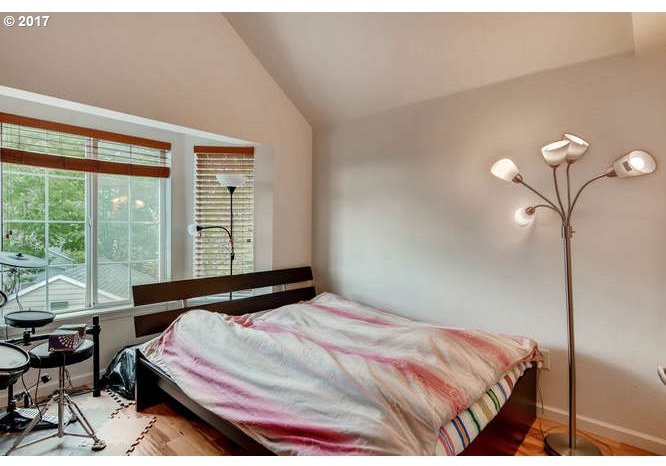 17564 Northwest Springville Road, Unit 10 Portland, OR 97229 - Photo 8 of 11 Gallery Image 8