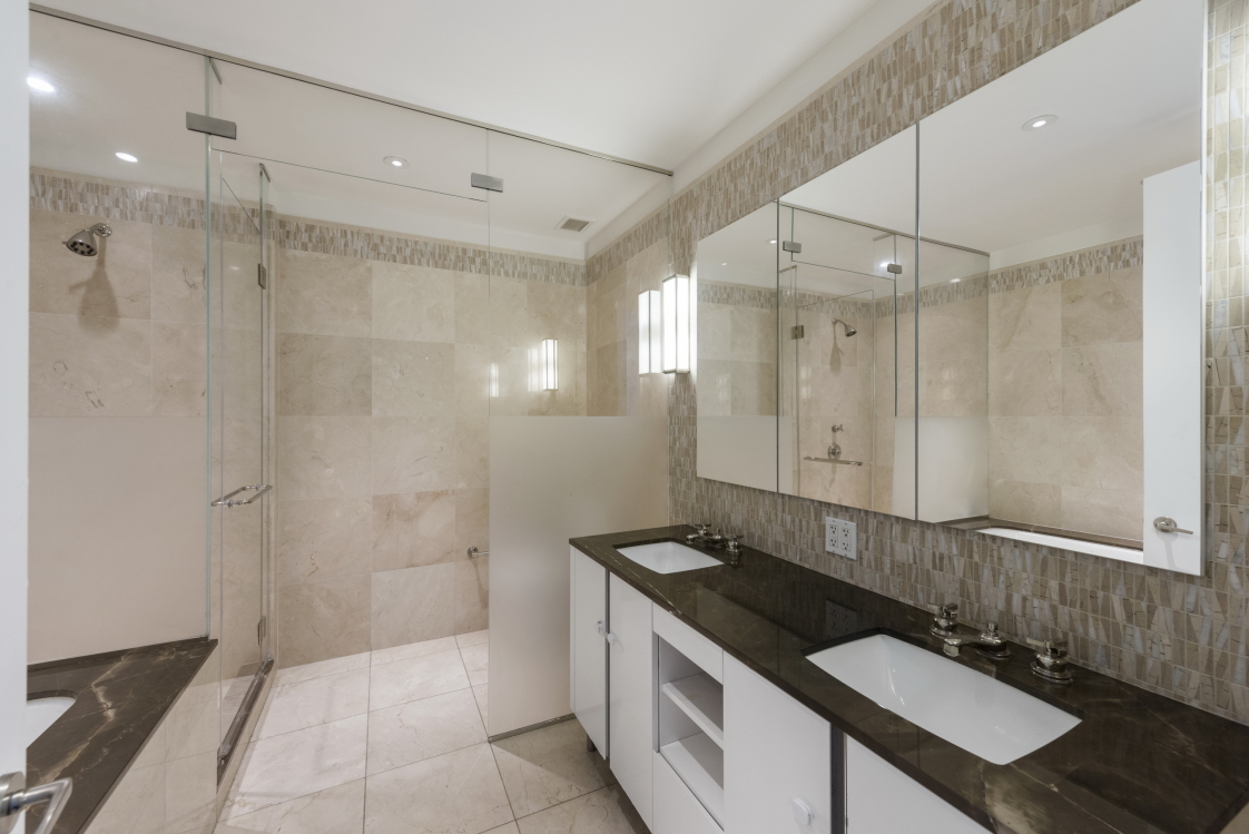 255 East 74th Street, Unit 6B Manhattan, NY 10021 - Photo 4 of 13