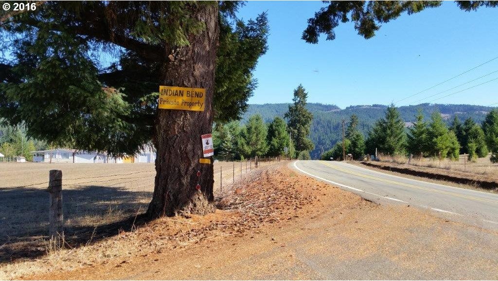 1150 Indian Bend Road Umpqua, OR 97486 - Photo 26 of 32 Gallery Image 26