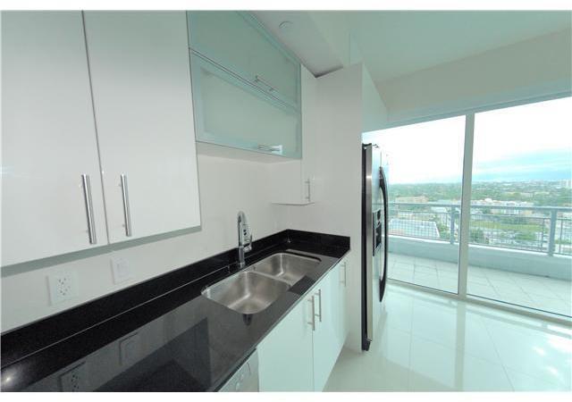60 Southwest 13th Street, Unit 1421 Miami, FL 33130 - Photo 6 of 23