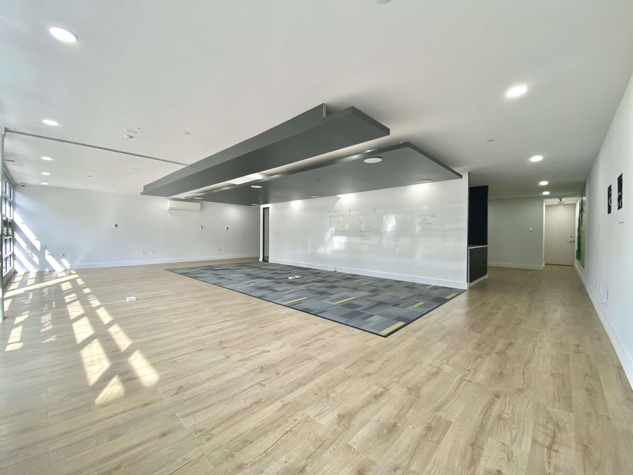 25-10 38th Avenue Queens, NY 11101 - Photo 2 of 17