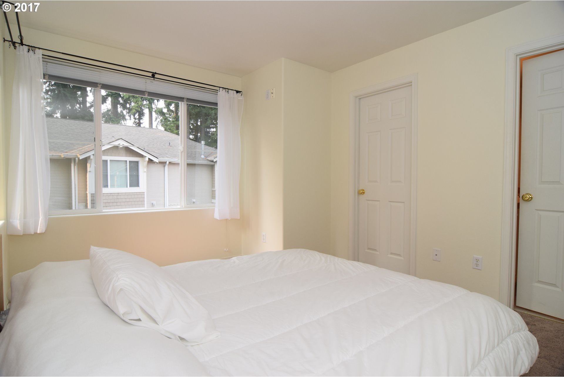 14196 Southwest Barrows Road, Unit 4 Tigard, OR 97223 - Photo 10 of 28 Gallery Image 10