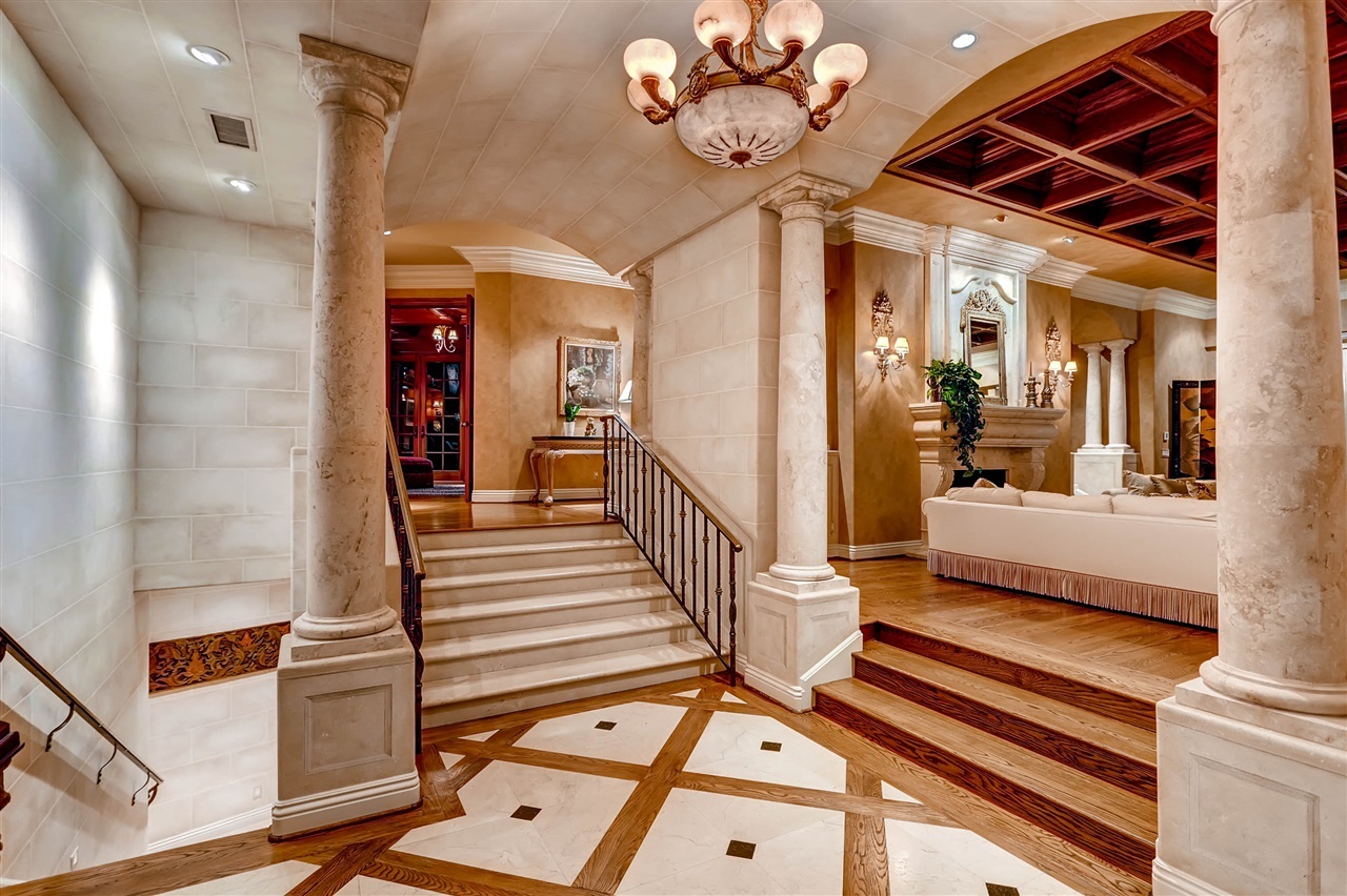 7185 Fairway Road La Jolla, CA 92037 - Photo 8 of 25 Gallery Image 8