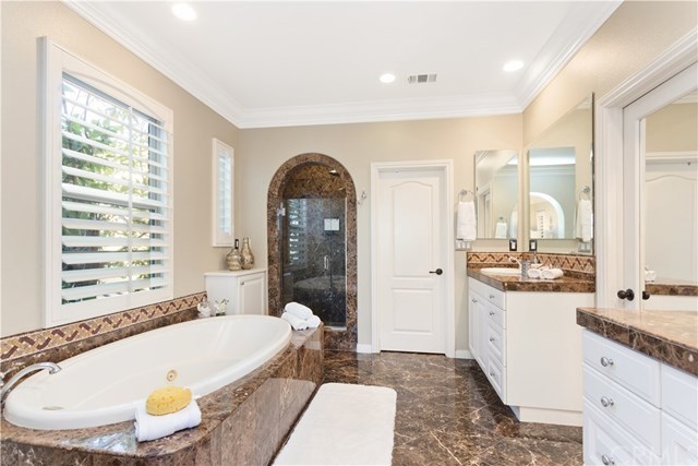 53 Sweet Bay Irvine, CA 92603 - Photo 19 of 49