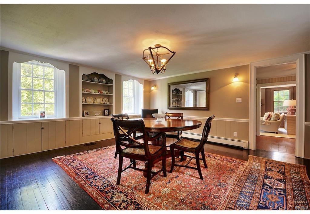 40 Hook Road Bedford, NY 10506 - Photo 5 of 20