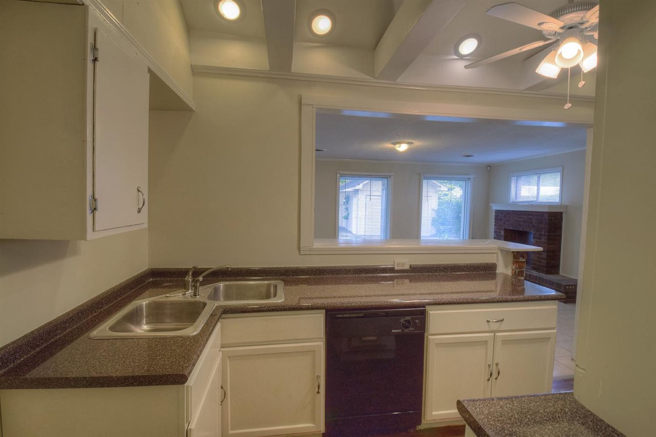 1536 Welsh Road Memphis, TN 38117 - Photo 7 of 11