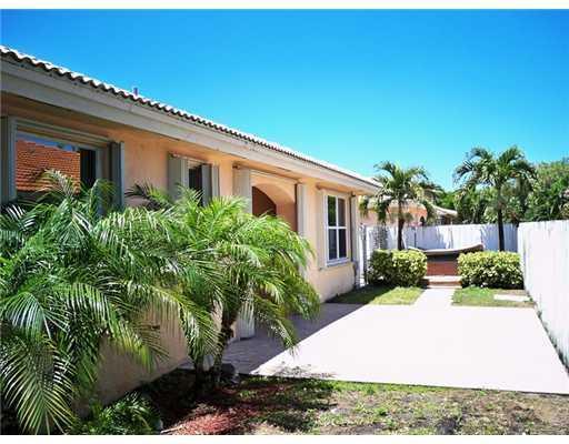 Monarch Lakes Miramar, FL 33027 - Photo 13 of 13