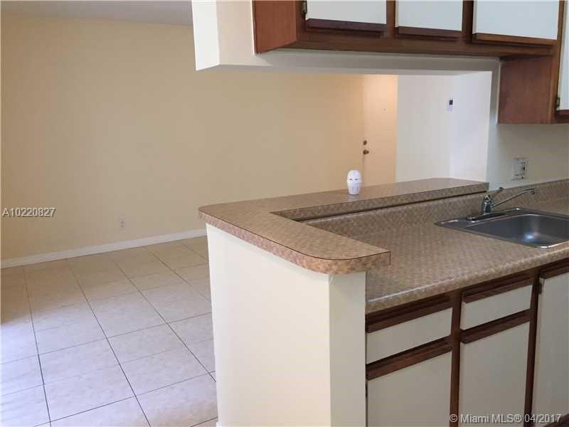 5686 Rock Island Road, Unit 102 Tamarac, FL 33319 - Photo 7 of 11