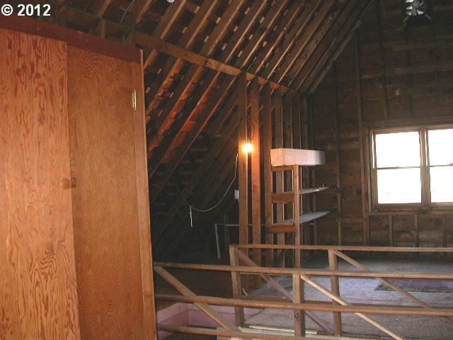 4030 Southwest Condor Avenue Portland, OR 97239 - Photo 10 of 16 Gallery Image 10